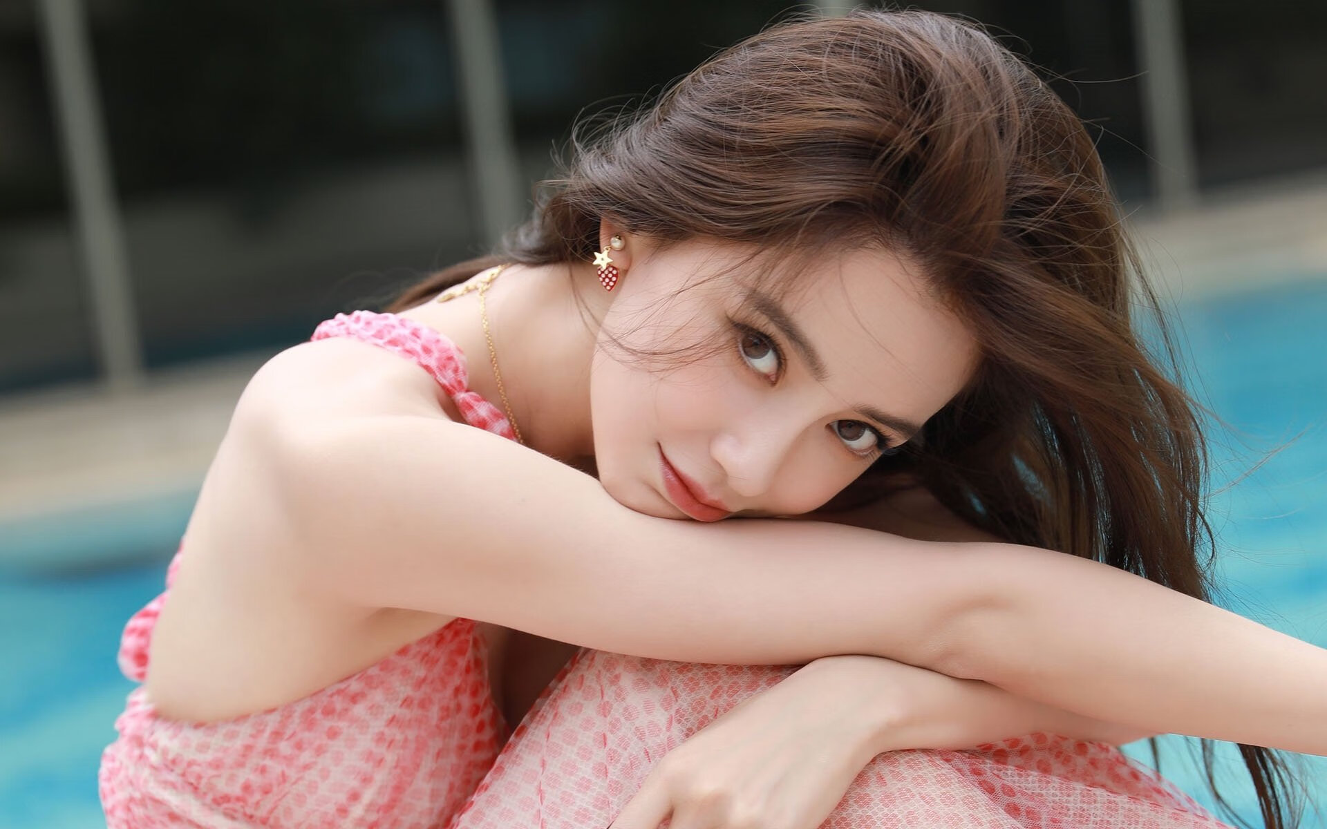 广东队依靠老将经验稳定局势掌控比赛节奏，广东队官方致敬对手