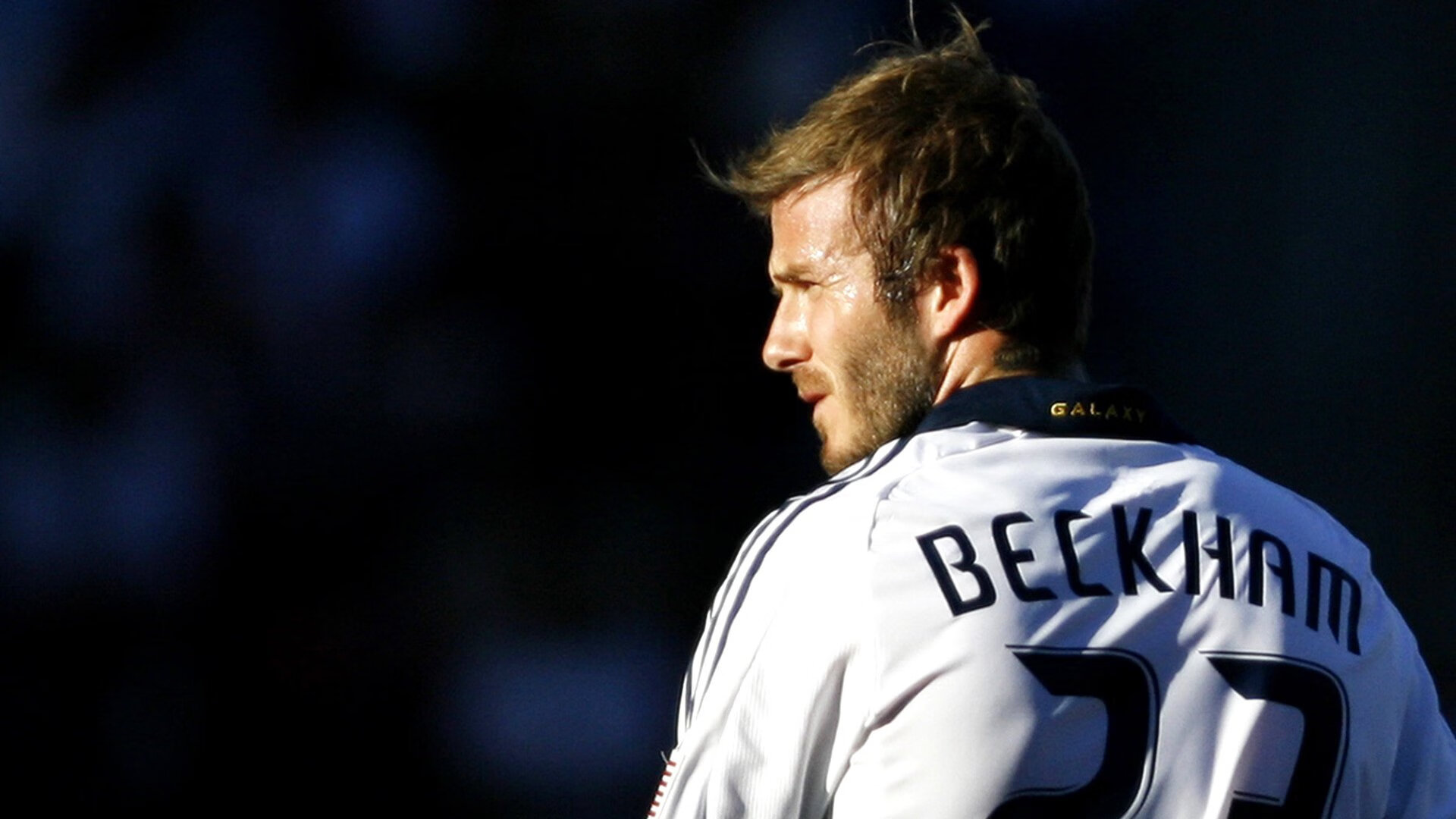 利物浦在欧冠中奋勇争夺，冲击更高荣誉